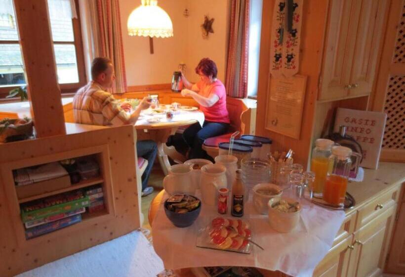 Bio Bauernhof Vordergrubenbach   Familie Oberascher