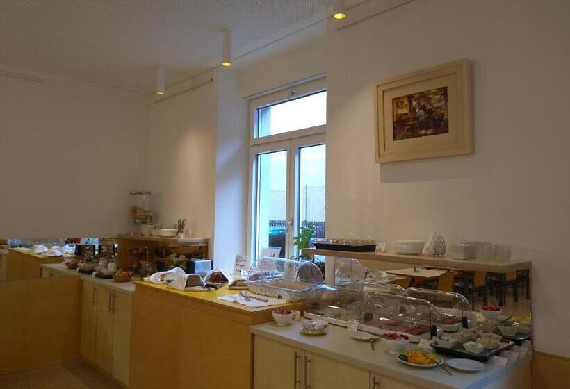 Haus Mobene   Hotel Garni