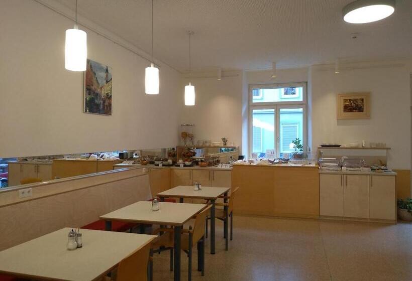 Haus Mobene   Hotel Garni