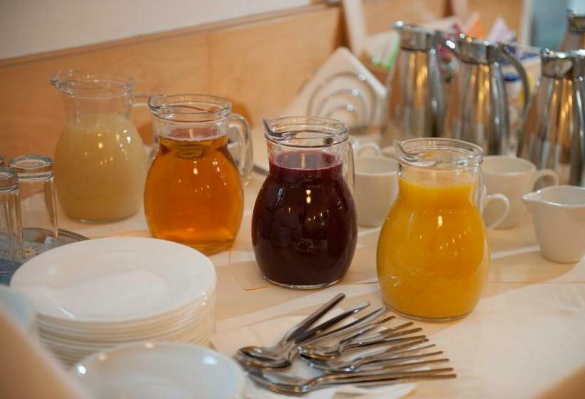 Haus Mobene   Hotel Garni