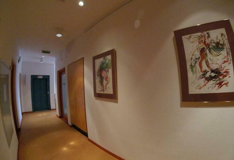 Haus Mobene   Hotel Garni