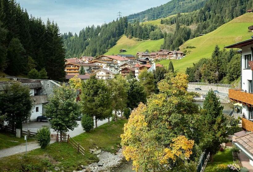 Alpenland Gerlos   Hotel & Breakfast