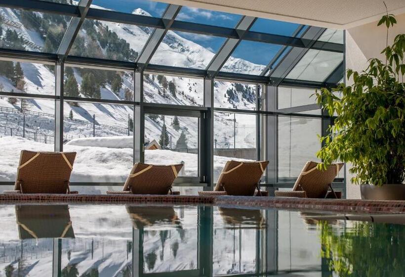 ホテル Alpina Deluxe