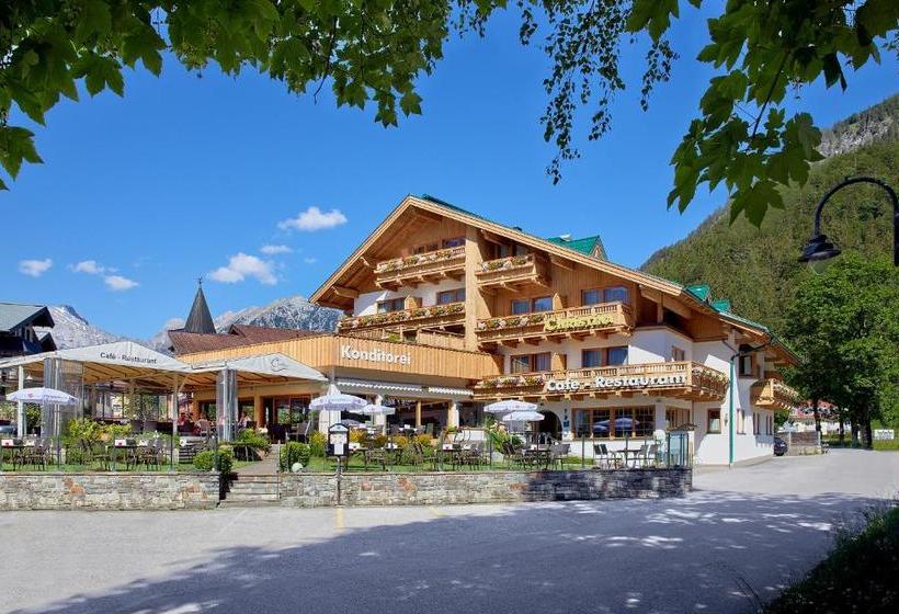 Christina   Ihr Kleinstes 4 Hotel Am Achensee