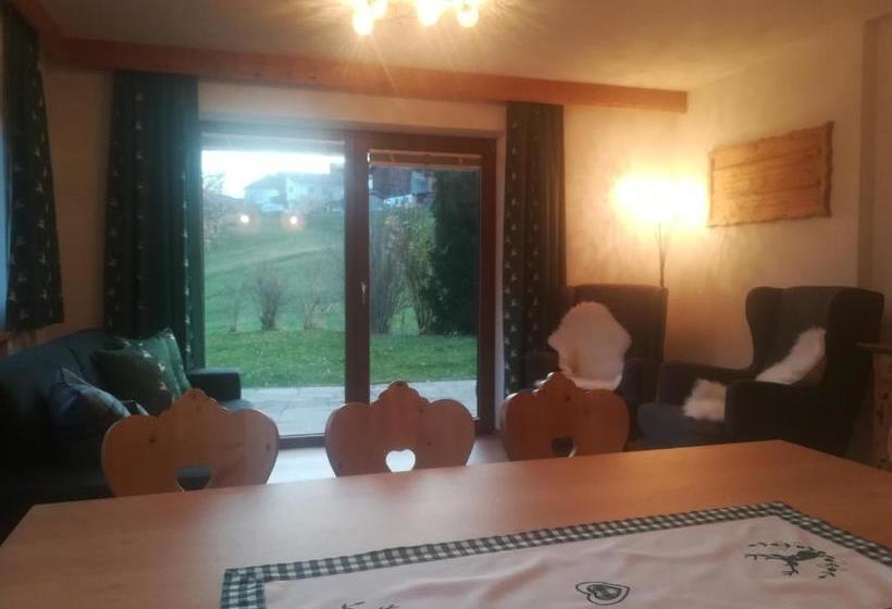 בית מלון כפרי Ferienhaus Gundolf Peter