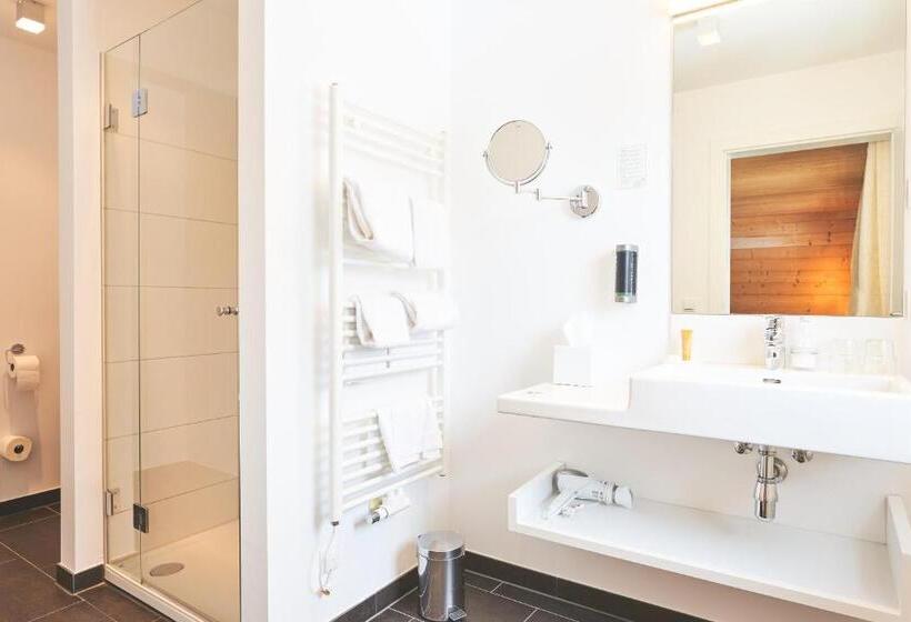 בית מלון כפרי Fischer Am See