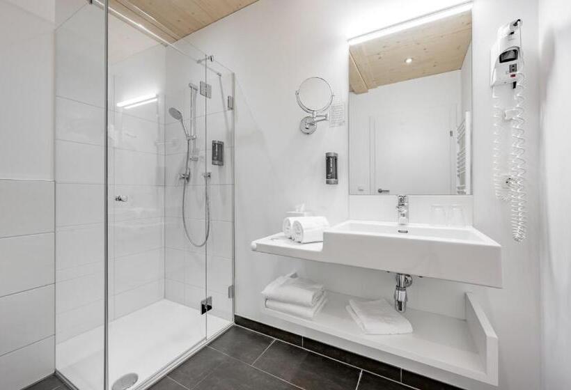 בית מלון כפרי Fischer Am See