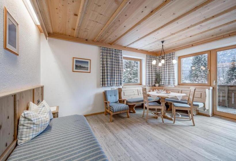 בית מלון כפרי Fischer Am See