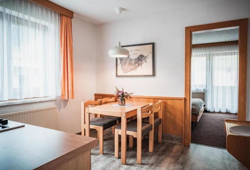 هتل Garni Romantika