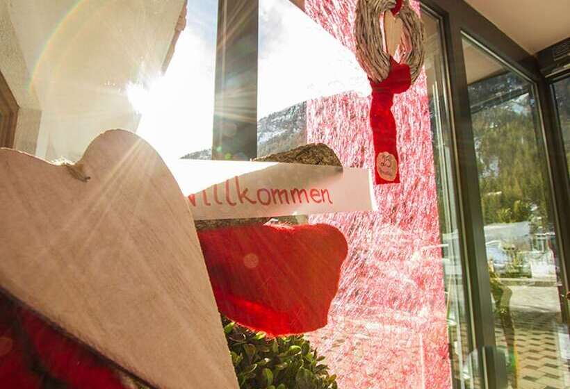 هتل Garni Romantika