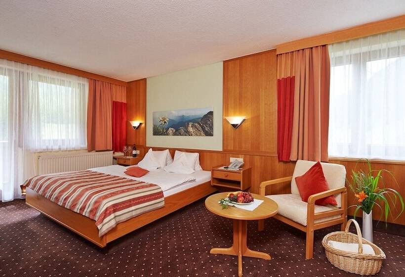 هتل Garni Romantika