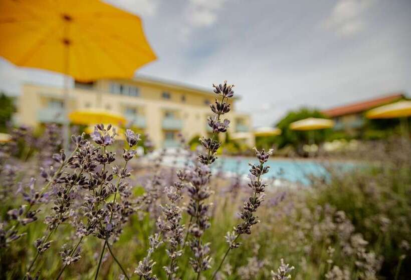 בית מלון כפרי Garni Toscanina   Adults Only