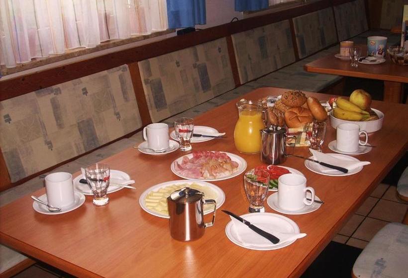 ホテル Gasthof Roitner