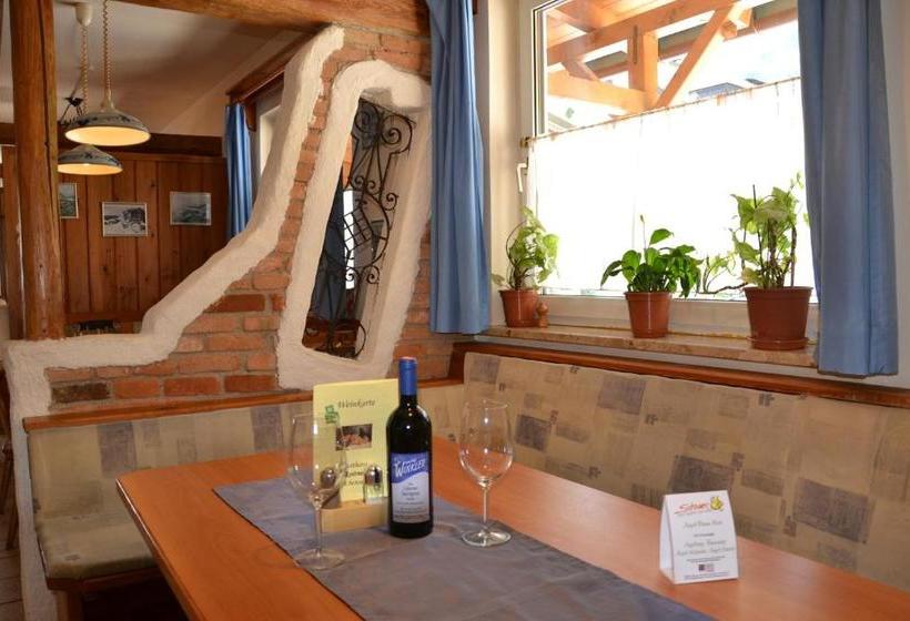 ホテル Gasthof Roitner