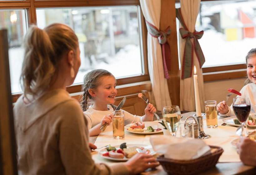 בית מלון כפרי Gut Wenghof   Family Resort Werfenweng