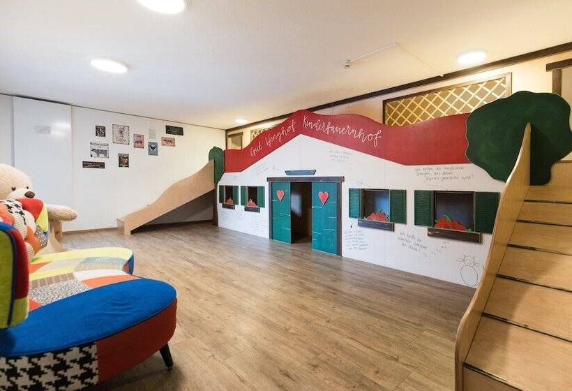 בית מלון כפרי Gut Wenghof   Family Resort Werfenweng