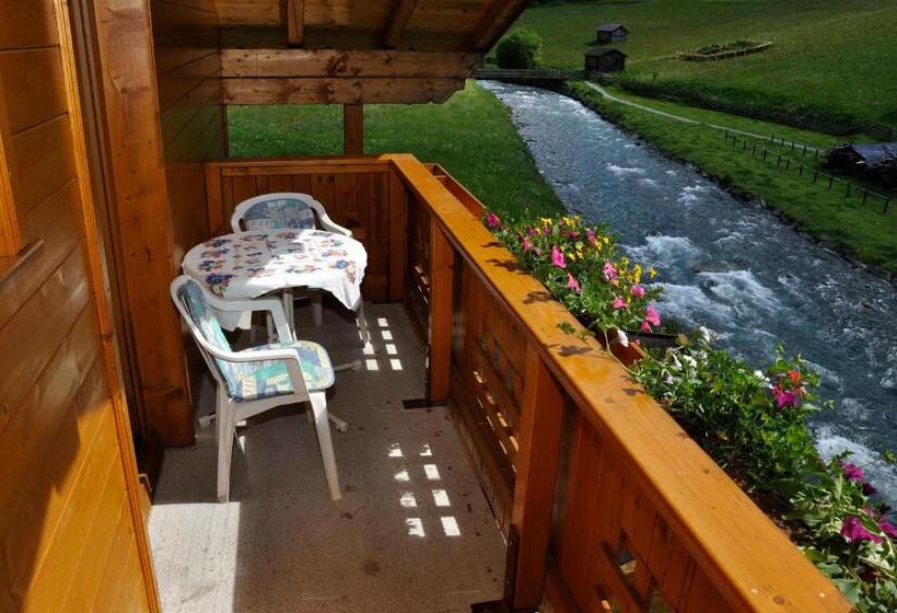 هتل Haus Alpenruh