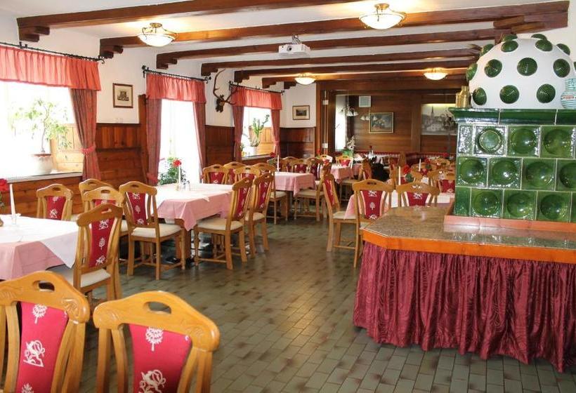 هتل Kirchenwirt Gosau