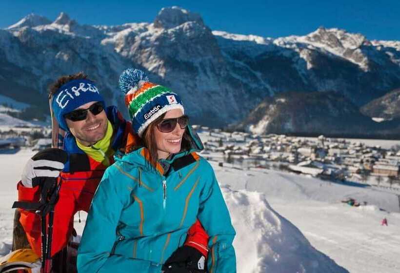 فندق Lammertalerhof