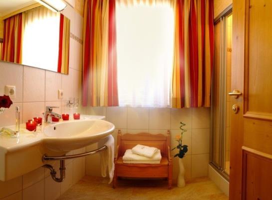 Landhaus & Appartementhaus Haussteiner