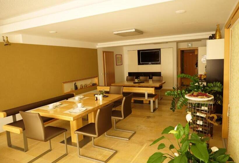 Отель Lugerfarm