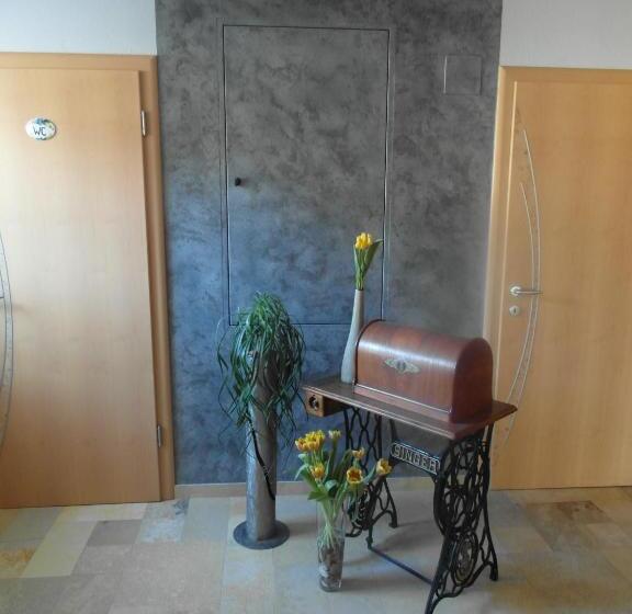 Отель Lugerfarm