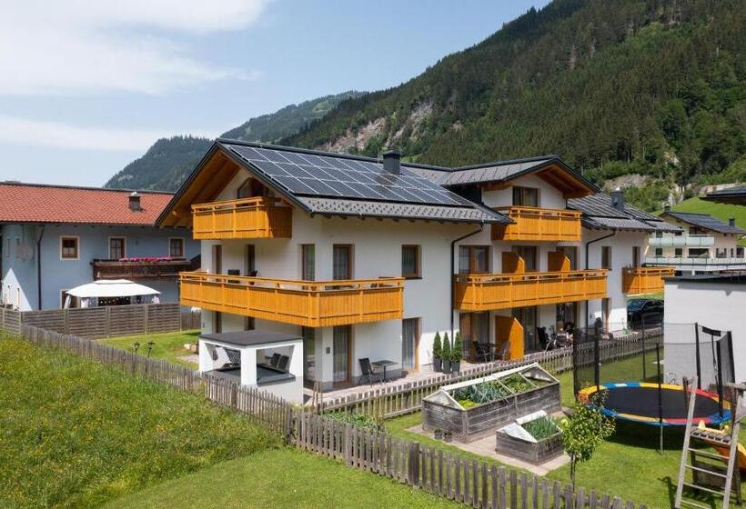 هتل Pension Egger