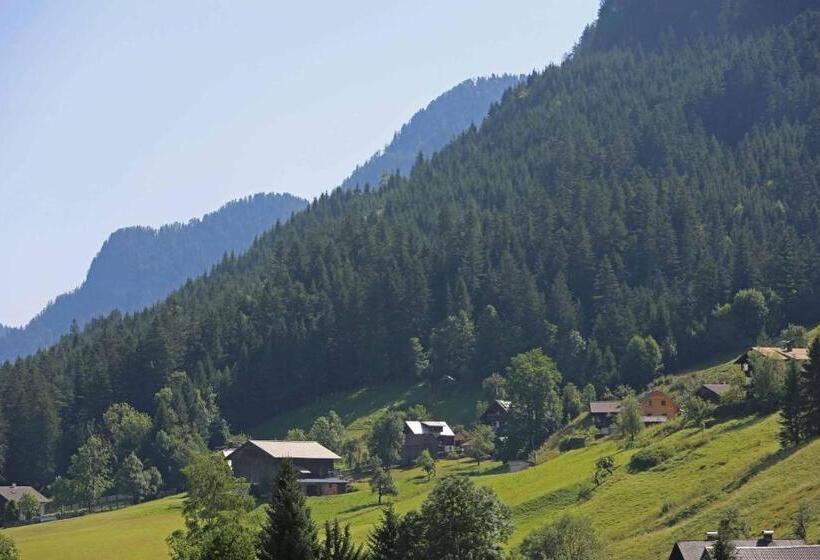 Отель Restaurant Gosauerhof