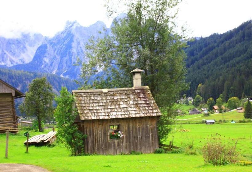 Отель Restaurant Gosauerhof