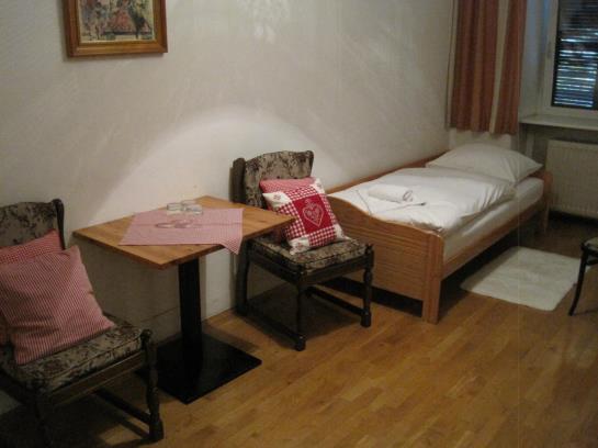 酒店 Stadthalle Johannes