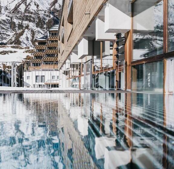 酒店 The Crystal Vaya Unique