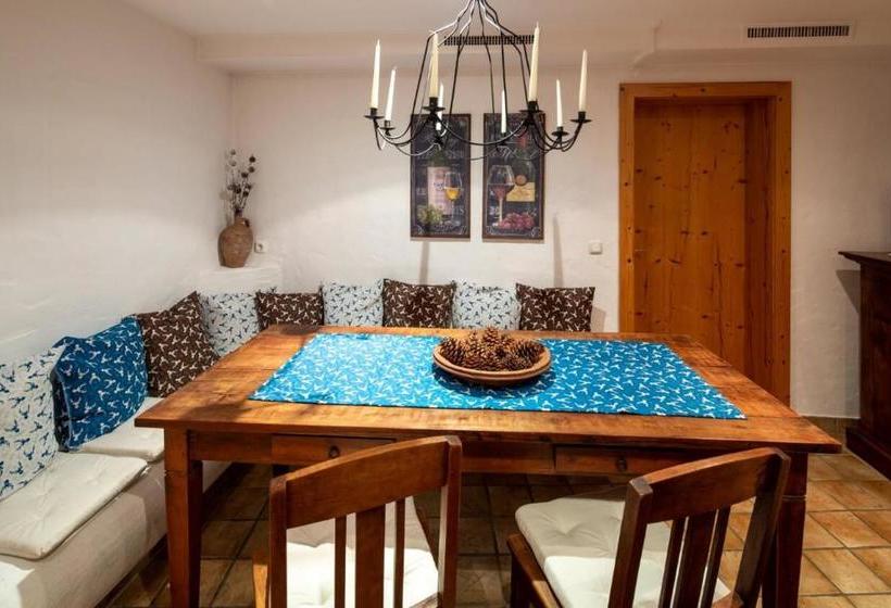 Отель Alpin Tyrol   Kitzbüheler Alpen