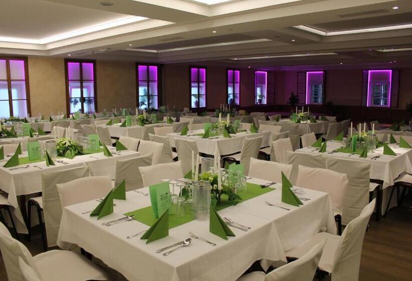 ホテル Wirt Im Feld