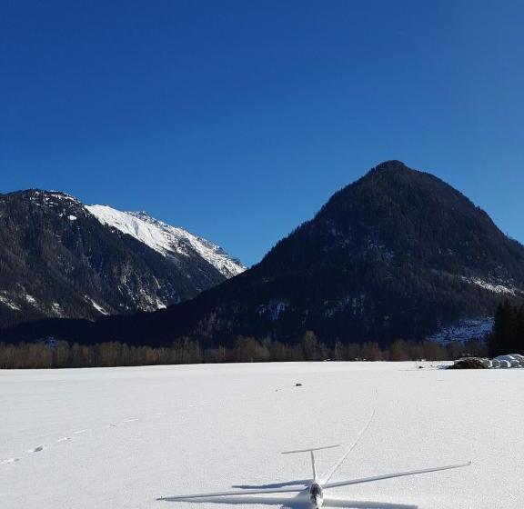 ペンション Bauernhof Oberscheffau