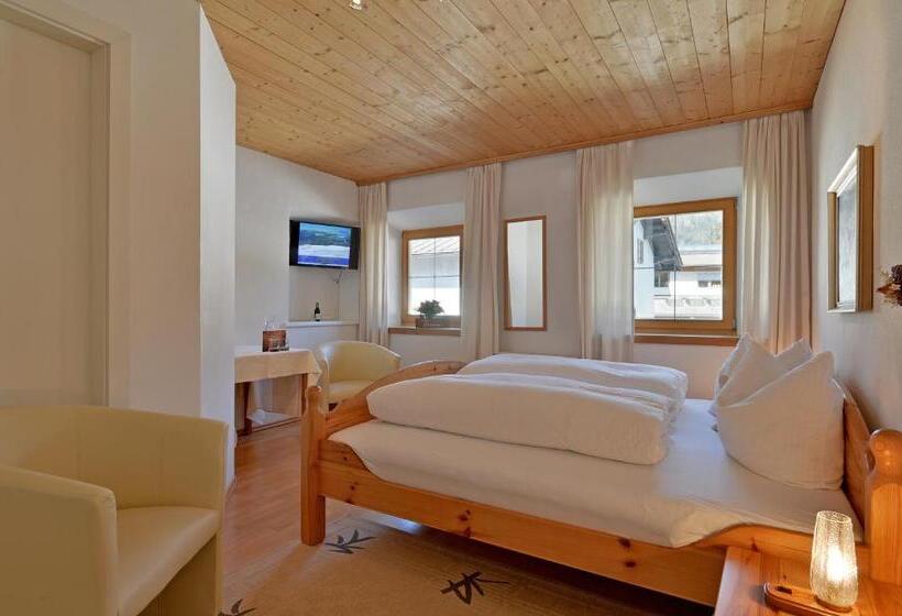 بنسيون Landgasthof Dorfstadl