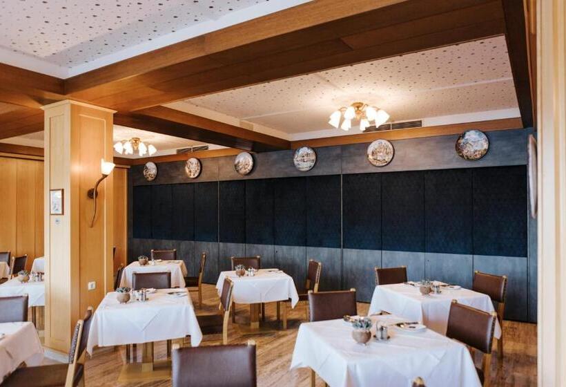 膳宿费 Seegasthof Hois N Wirt   Hotel Mit Wellnessbereich