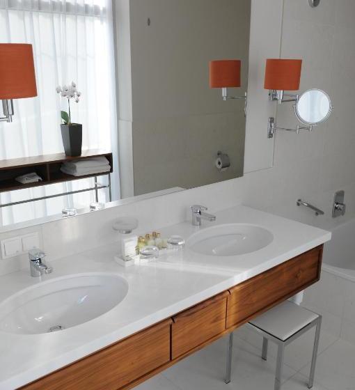 منتجع Das Hotel Im Kurhaus Bad Gleichenberg