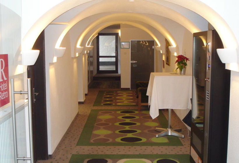 Retro Hotel