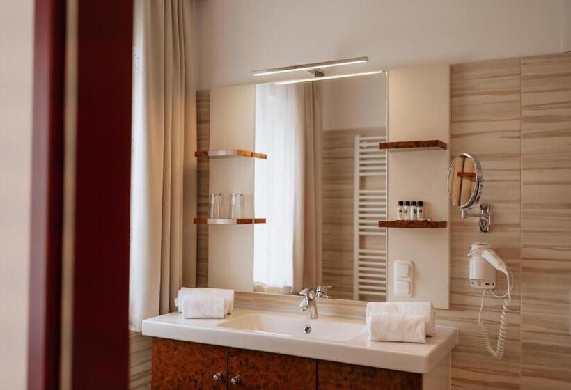 Schlössl Hotel Kindl