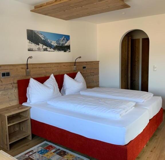 ホテル Garni Schieferle