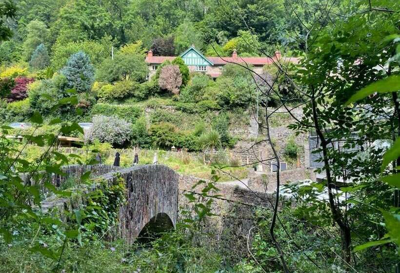 Cosy Cottage In Lynbridge, Near Lynton, Uk