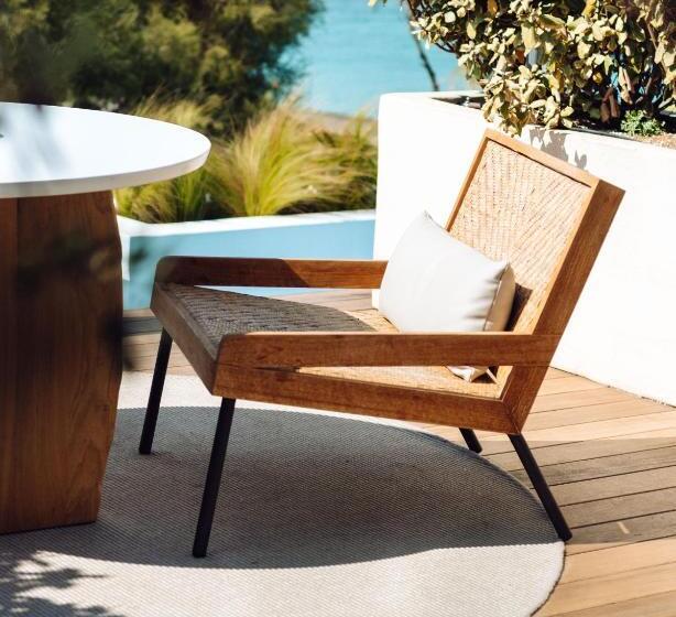 Отель Avgoustos Suites Naxos