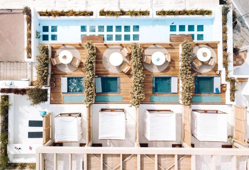 Отель Avgoustos Suites Naxos