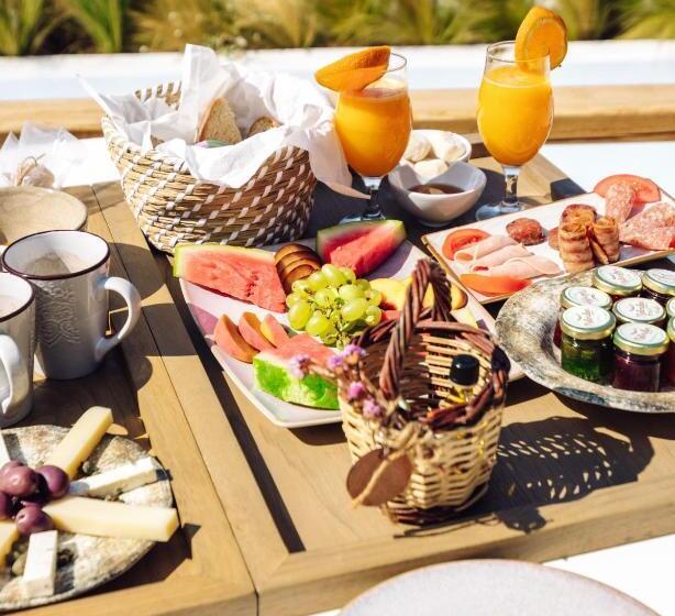 Отель Avgoustos Suites Naxos