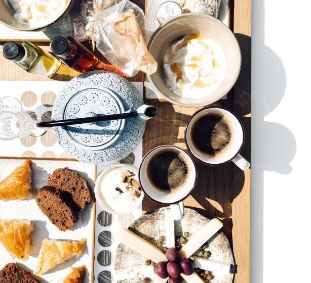 Отель Avgoustos Suites Naxos