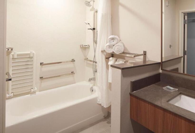 فندق Fairfield Inn & Suites By Marriott Stony Creek