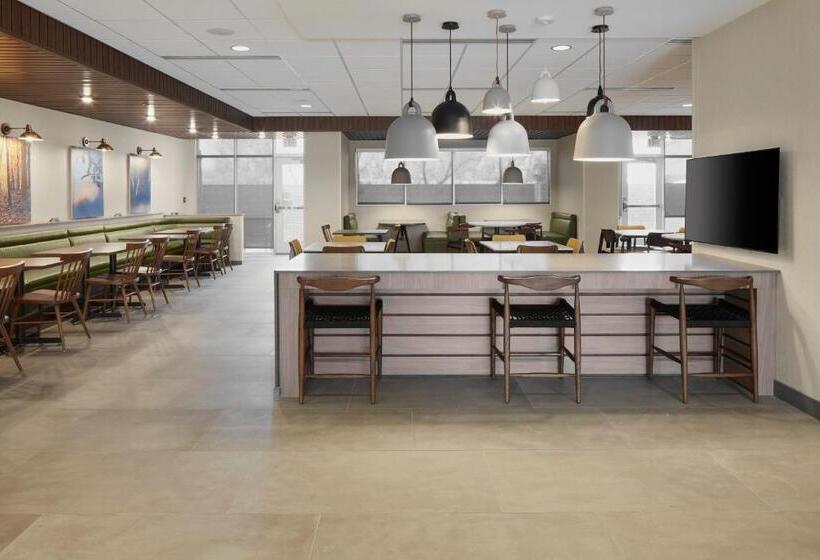 فندق Fairfield Inn & Suites By Marriott Stony Creek