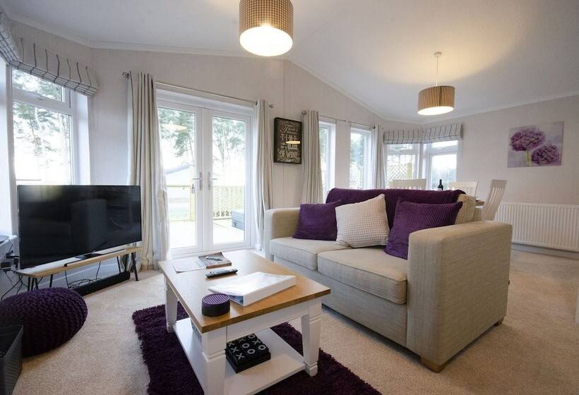 فندق Hollicarrs Long Lane Lodge