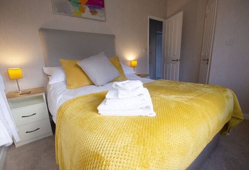 فندق Hollicarrs Long Lane Lodge