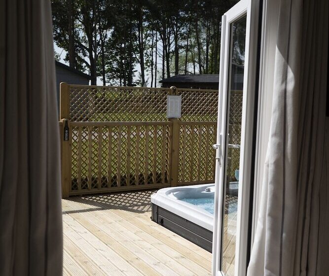 فندق Hollicarrs Long Lane Lodge